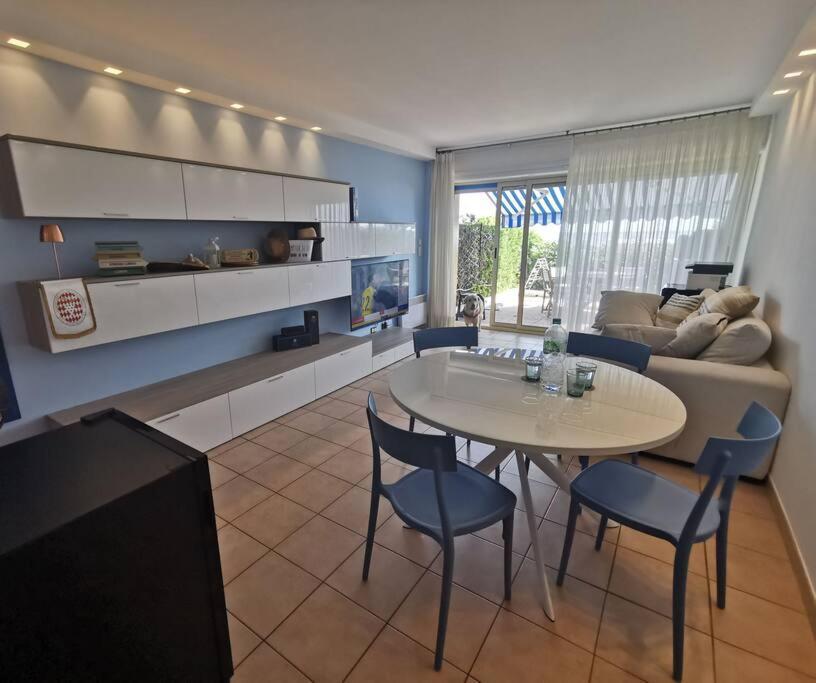 מנטון L'Apartment Paradise Sur Mer/80Sqm Beach Front +Ac מראה חיצוני תמונה